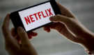 Стриминговый сервис Netflix перед презентацией аналога от Apple тестирует мобильную подписку за полцены