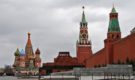 Рейтинги власти и политических партий в России начали снижаться