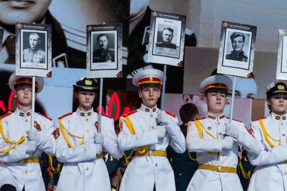 Большой праздничный концерт «Песни Победы» Большой праздничный концерт «Песни Победы»