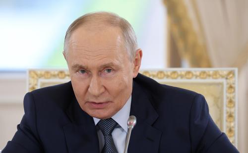 Путин, комментируя письмо Зеленского, обратился к находящимся на линии фронта российским бойцам: &laquo;Работайте, братья!&raquo;