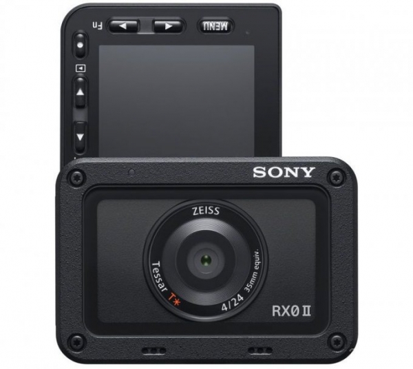 Оригинальная экшн-камера Sony RX0 II с откидным экраном (13 фото + видео)