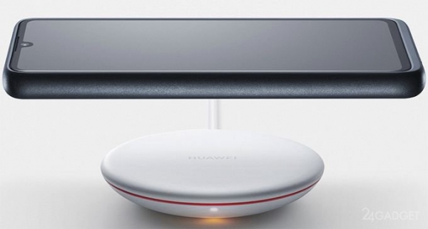 Фирменный чехол добавит Huawei P30 функцию беспроводной зарядки (4 фото)